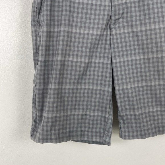 ✨3/$25✨ Under Armour Men’s Gray Short - 32 - Picture 4 of 9